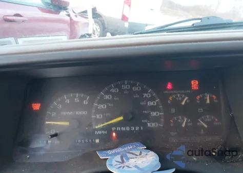 1997 Chevrolet K1500 Fleetside z USA, uszkodzony, nr VIN 1GCEK14R7VZ220768